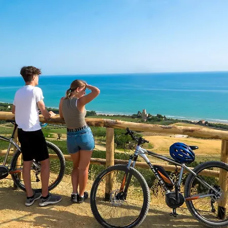 Casa Per Vacanze Sul Mare ピネート
